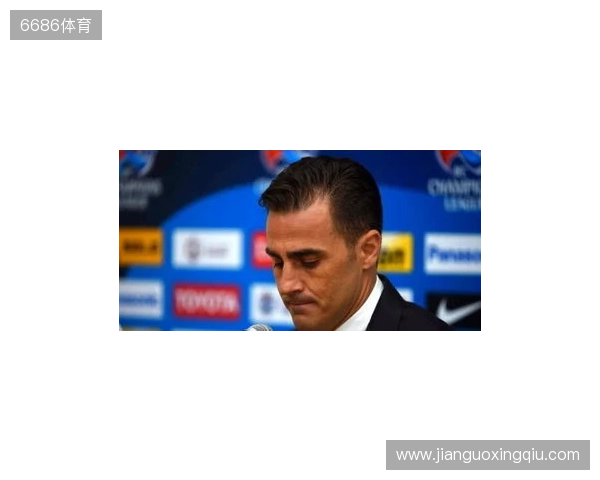 渝媒：李章洙在重庆被球迷请吃火锅，他直接吃的红锅微辣